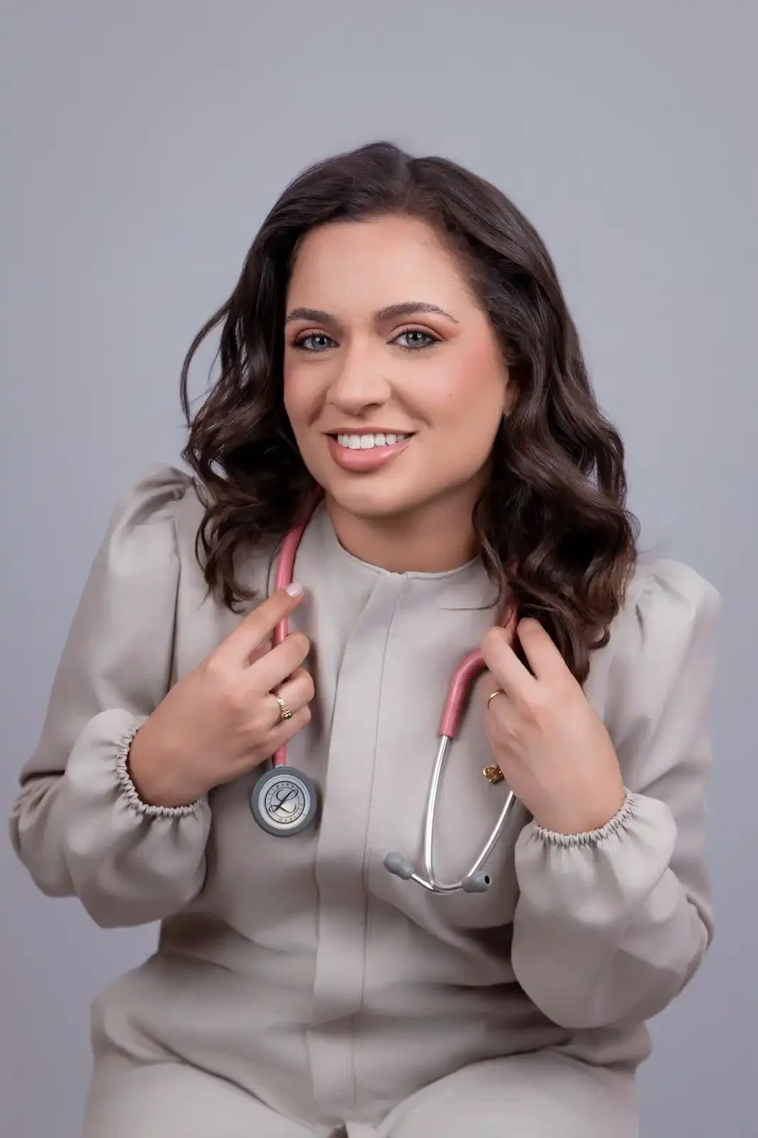 Médica veterinária da Vet Mais Três Fronteiras